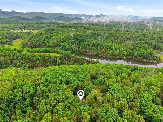 323 PALMER RD, Basye, VA 22810