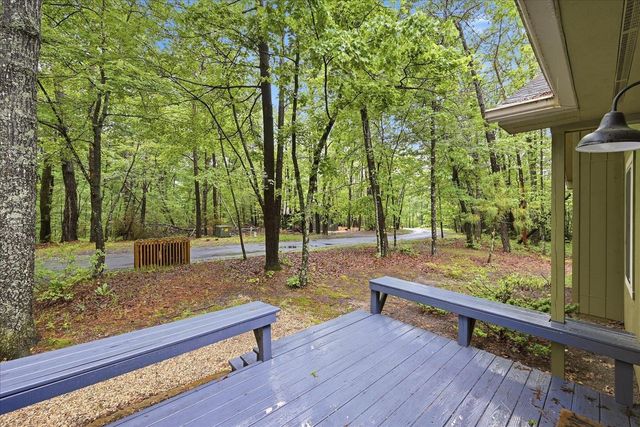 323 PALMER RD, Basye, VA 22810