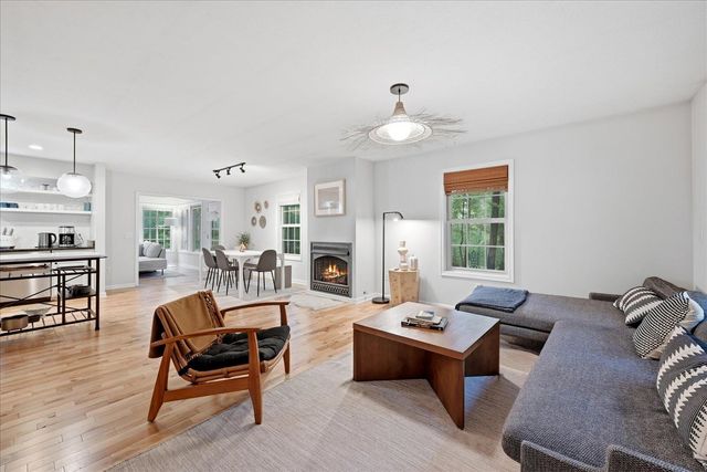 323 PALMER RD, Basye, VA 22810