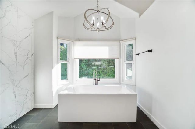24868 Paseo Primario, Calabasas, CA 91302