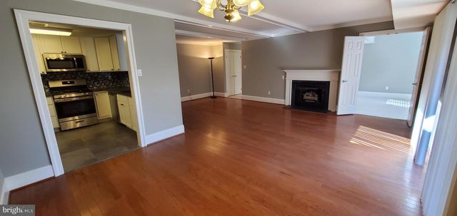 202 MOUNTAINVIEW DR #202, Chesterbrook, PA 19087