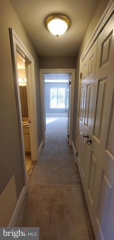 202 MOUNTAINVIEW DR #202, Chesterbrook, PA 19087