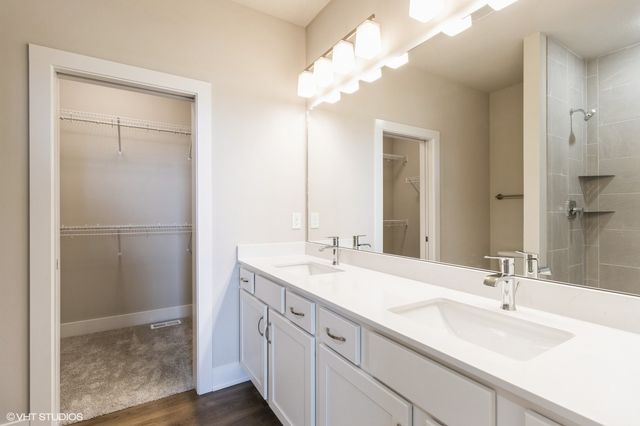 490 NW Independence Circle, Waukee, IA 50263