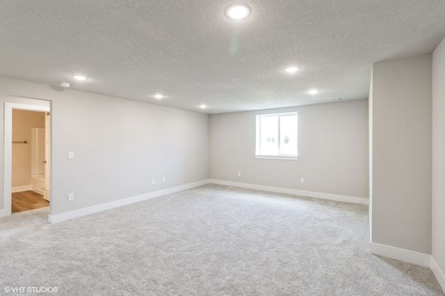 490 NW Independence Circle, Waukee, IA 50263