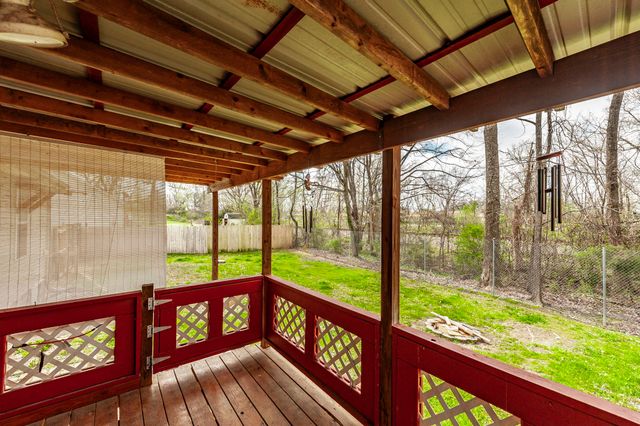 2342 Old Greenbrier Pike, Greenbrier, TN 37073