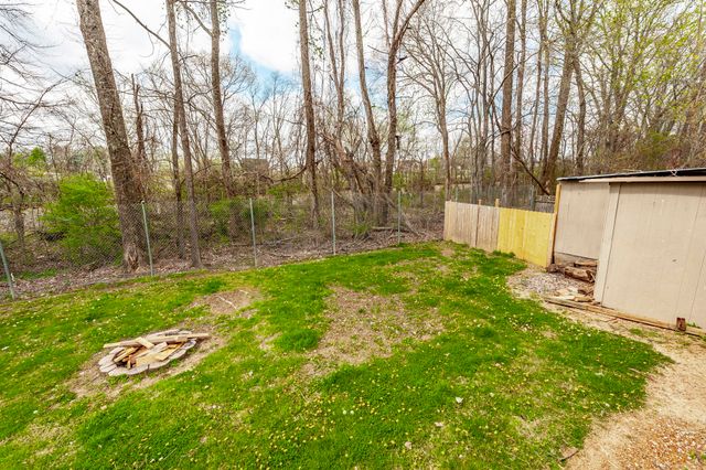 2342 Old Greenbrier Pike, Greenbrier, TN 37073