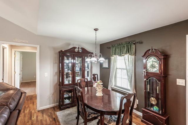 2342 Old Greenbrier Pike, Greenbrier, TN 37073