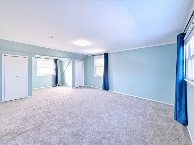 14 Willets Drive, Syosset, NY 11791