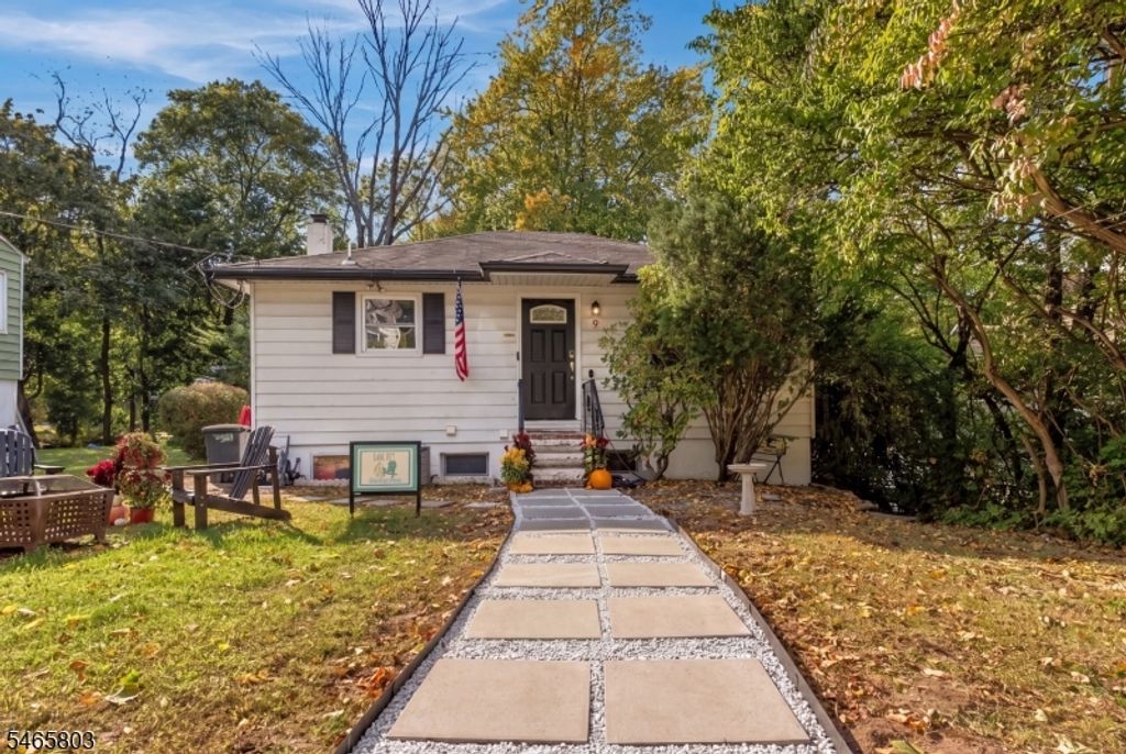 9 Oliver Rd, Roxbury Twp., NJ 07850 — photo 2