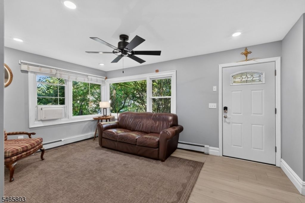9 Oliver Rd, Roxbury Twp., NJ 07850 — photo 3