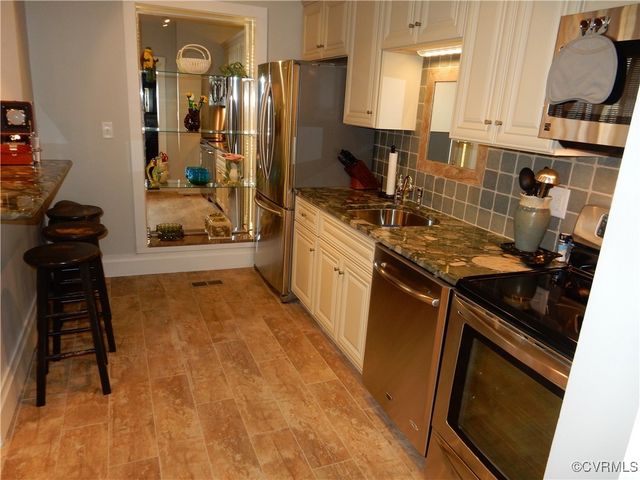 434 Grove Ave, Petersburg, VA 23803