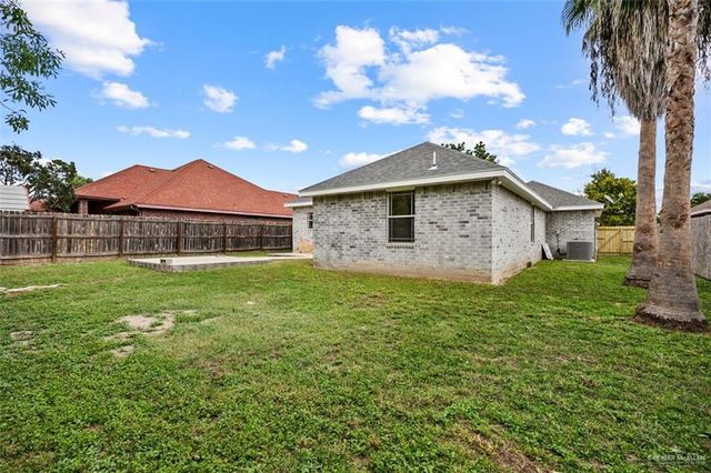 2406 S Dogwood Street, Pharr, TX 78577