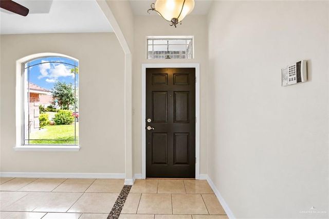 2406 S Dogwood Street, Pharr, TX 78577