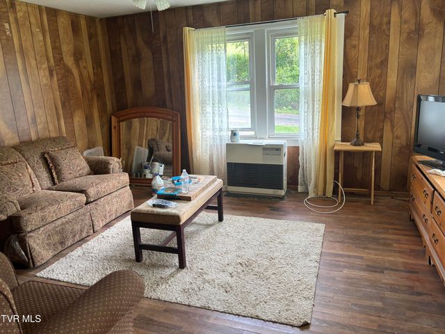 141 Canter Road, Trade, TN 37691
