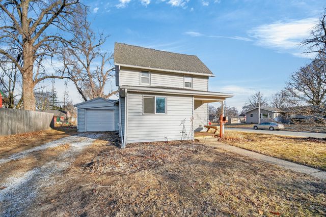 1504 Burnett Avenue, Ames, IA 50010