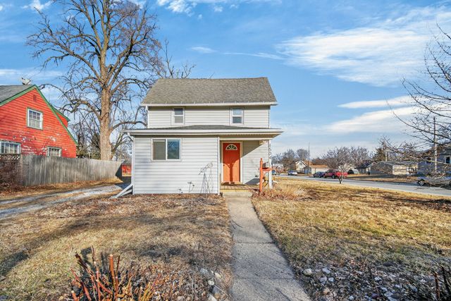 1504 Burnett Avenue, Ames, IA 50010