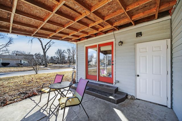 1504 Burnett Avenue, Ames, IA 50010