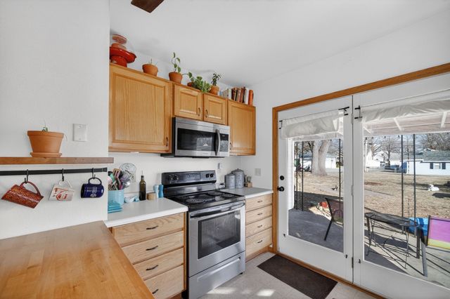 1504 Burnett Avenue, Ames, IA 50010