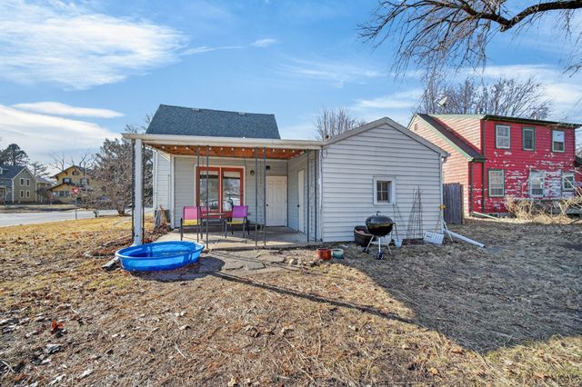 1504 Burnett Avenue, Ames, IA 50010
