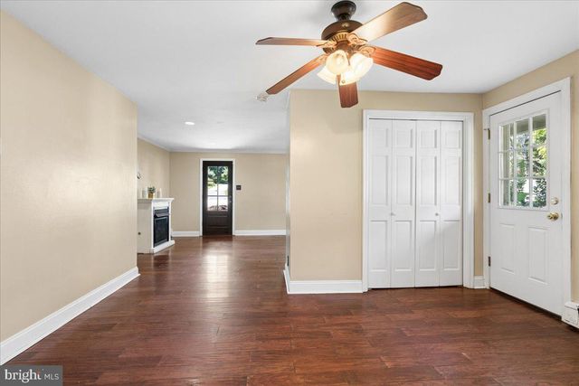88 COLUMBIA AVE, Hopewell, NJ 08525