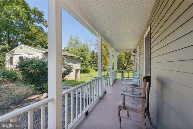 88 COLUMBIA AVE, Hopewell, NJ 08525