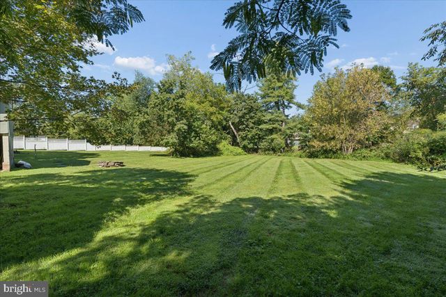 88 COLUMBIA AVE, Hopewell, NJ 08525