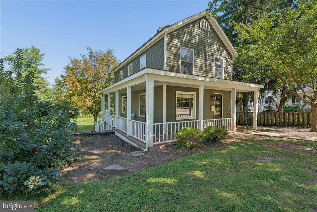 88 COLUMBIA AVE, Hopewell, NJ 08525