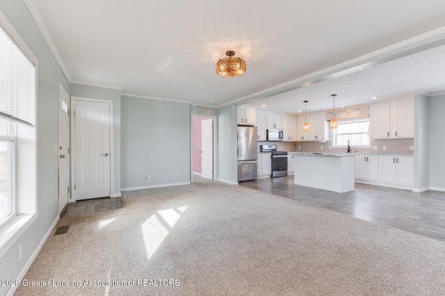 680 N Gallery Drive, Eaton Rapids, MI 48827