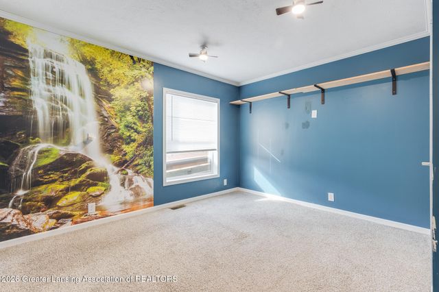 680 N Gallery Drive, Eaton Rapids, MI 48827