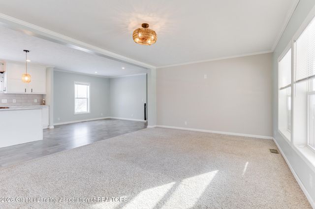680 N Gallery Drive, Eaton Rapids, MI 48827