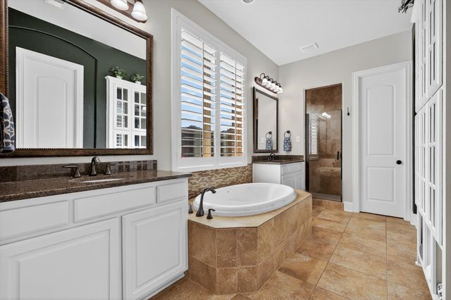 418 Sleepy Creek Drive, Frisco, TX 75036