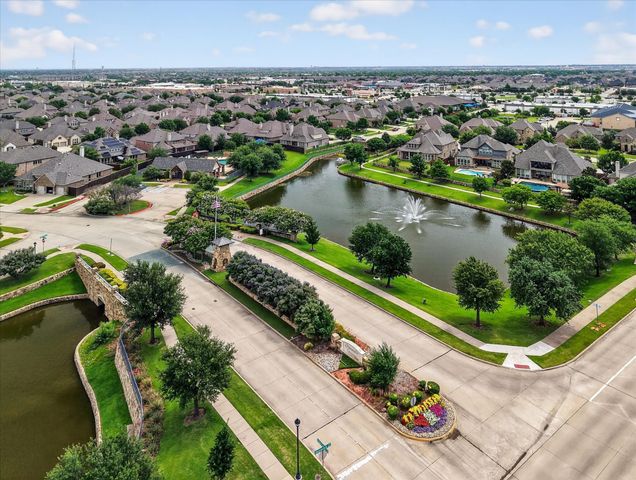 418 Sleepy Creek Drive, Frisco, TX 75036
