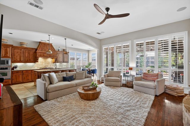 418 Sleepy Creek Drive, Frisco, TX 75036