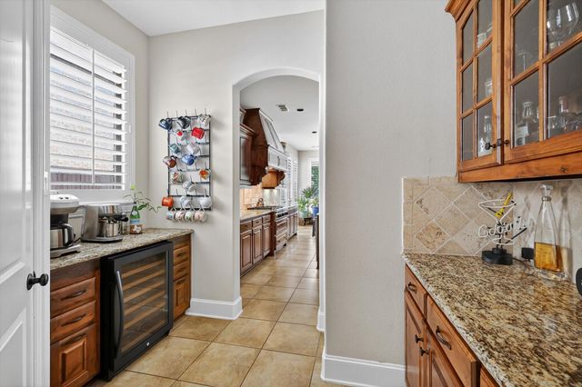 418 Sleepy Creek Drive, Frisco, TX 75036
