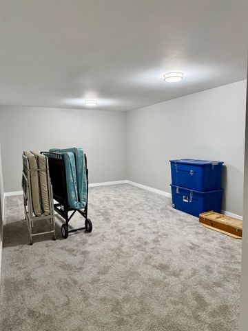 295 SW Railroad Ave, Creston, WA 99117