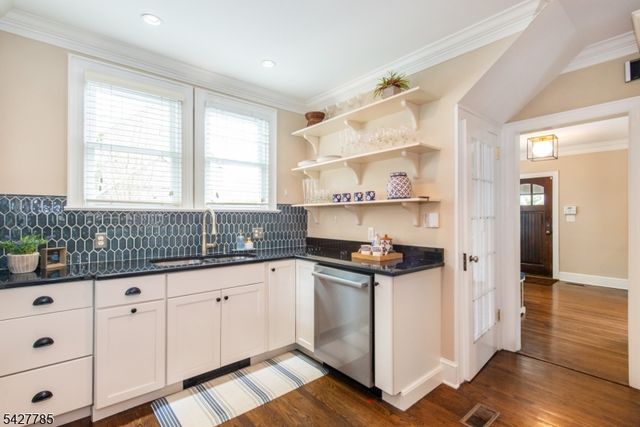 90 Gates Ave, Montclair Twp., NJ 07042