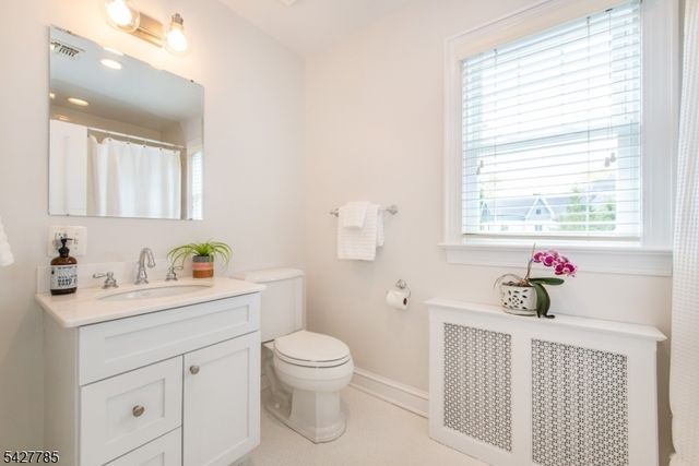 90 Gates Ave, Montclair Twp., NJ 07042