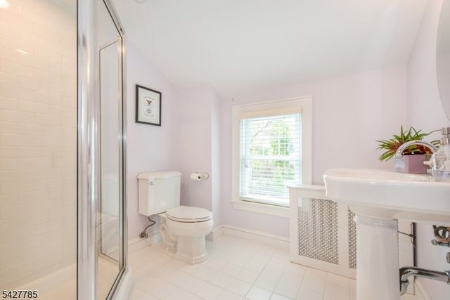 90 Gates Ave, Montclair Twp., NJ 07042