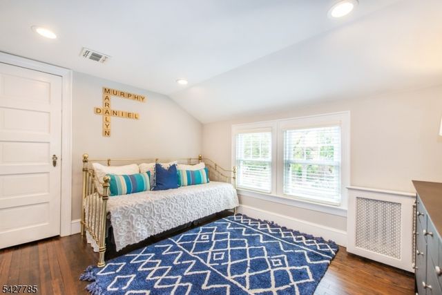 90 Gates Ave, Montclair Twp., NJ 07042