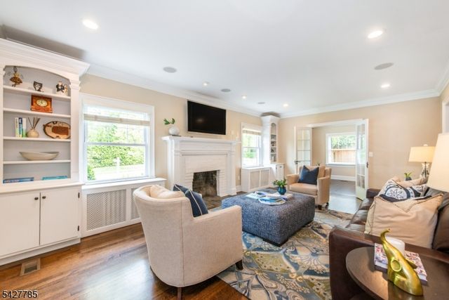 90 Gates Ave, Montclair Twp., NJ 07042