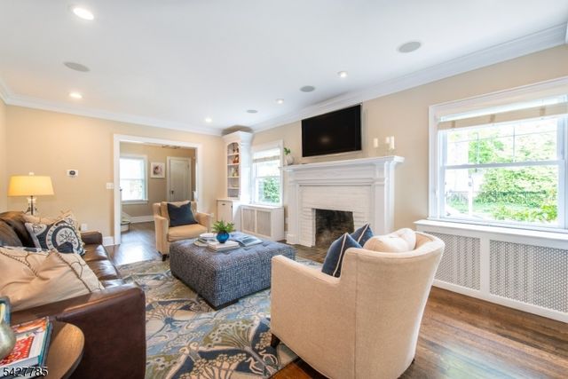 90 Gates Ave, Montclair Twp., NJ 07042