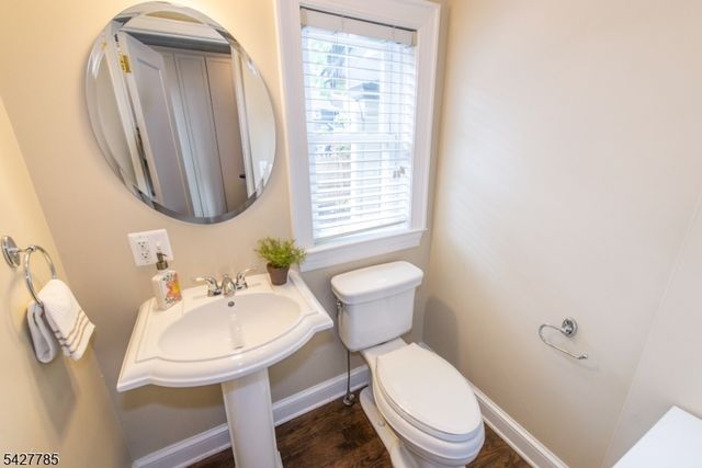 90 Gates Ave, Montclair Twp., NJ 07042