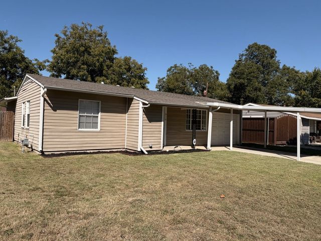 910 Newton Street, Arlington, TX 76010