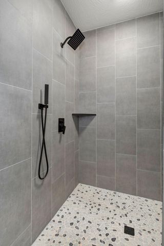 348 W Monarchwood Drive, Nixa, MO 65714