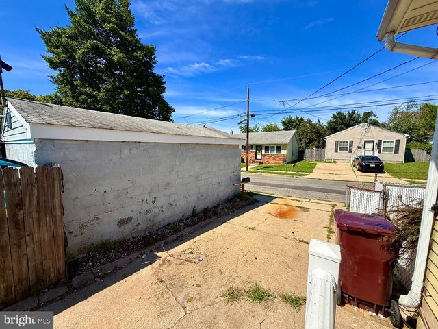 30 JEFFERSON ST, Riverside, NJ 08075