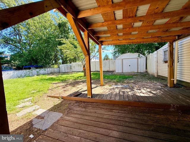 30 JEFFERSON ST, Riverside, NJ 08075
