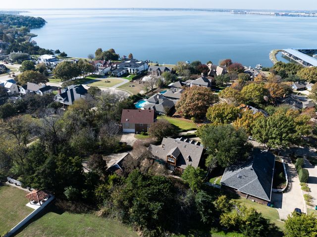 23 Lakeway Drive, Heath, TX 75032