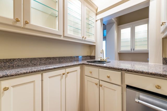 23 Lakeway Drive, Heath, TX 75032