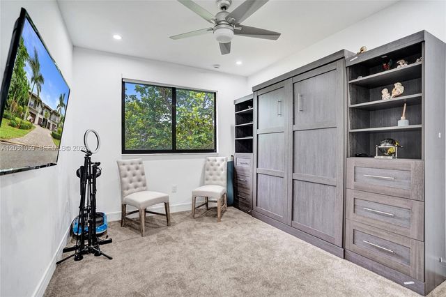 10533 NW 28th Ct, Coral Springs, FL 33065