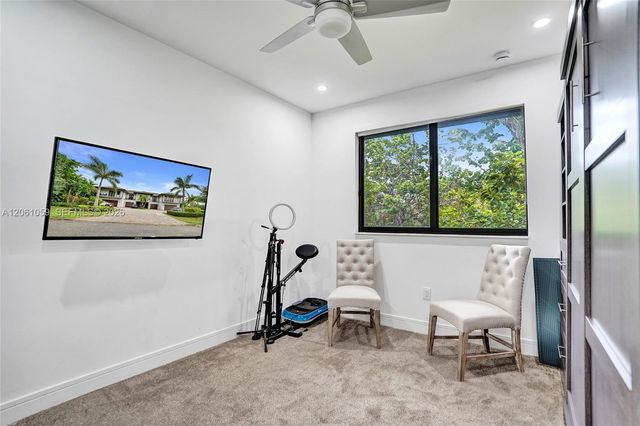 10533 NW 28th Ct, Coral Springs, FL 33065